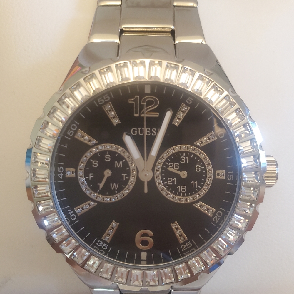 NIB *RARE* GUESS Chill Watch Swarovski stainless